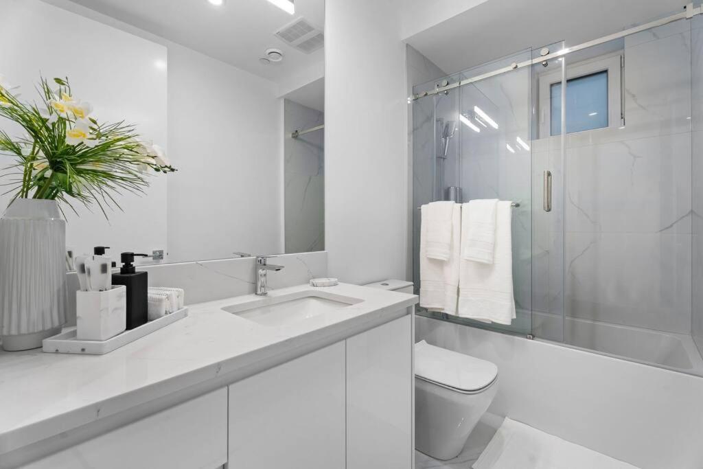 Brand New 2 Bedroom Point Grey Getaway Vancouver Esterno foto