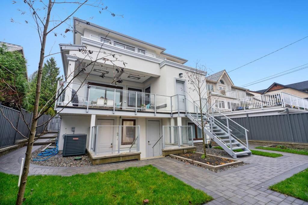 Brand New 2 Bedroom Point Grey Getaway Vancouver Esterno foto